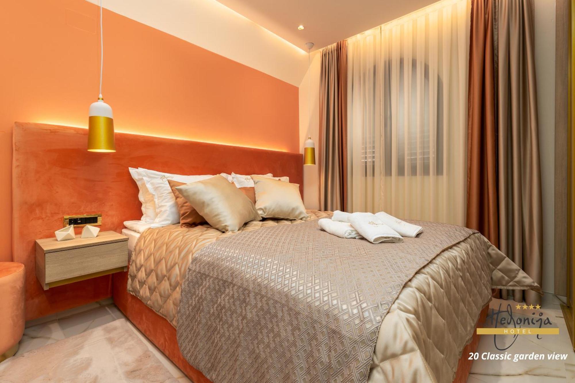 Hotel Vila Hedonija Herceg Novi Extérieur photo